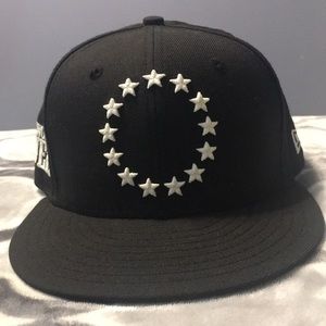 UBIQ The World Over Fitted